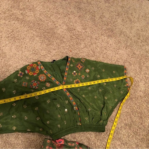 Indian Pakistani Wedding Mendhi Bridal Lengha - Picture 9 of 10